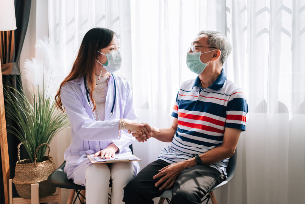 Who Can Benefit from At-Home Doctor Services in Dubai? 2 home doctor in dubai
